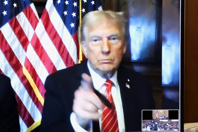 🇺🇸 Condamné, mais dispensé de peine: récit de la fin surréaliste du procès historique de Donald Trump 1 🇺🇸 Condamné, mais dispensé de peine: récit de la fin surréaliste du procès historique de Donald Trump