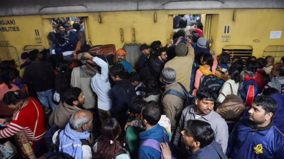🇮🇳 Inde: une bousculade dans une gare de New Delhi tue une vingtaine de voyageurs 2 image 119