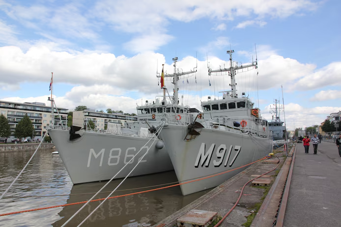 🇷🇺 La Russie transporte une grande quantité de matériel militaire à travers la Manche, avec l’appui de navires de guerre 2 image 49