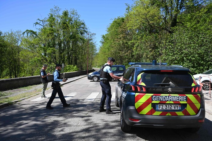 🇫🇷 Meurtre dans une mosquée du Gard : l’auteur, décrit comme « extrêmement dangereux », est toujours en fuite 1 🇫🇷 Meurtre dans une mosquée du Gard : l’auteur, décrit comme « extrêmement dangereux », est toujours en fuite