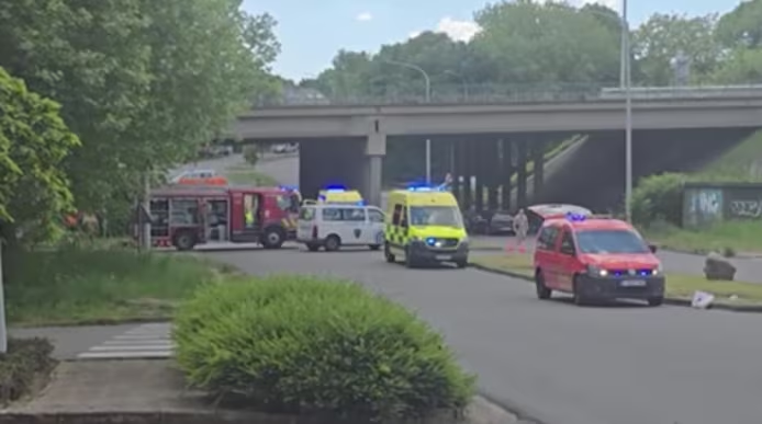 🇧🇪 Une voiture tombe d’un pont en Belgique : une mère décède, ses deux enfants emmenés à l’hôpital