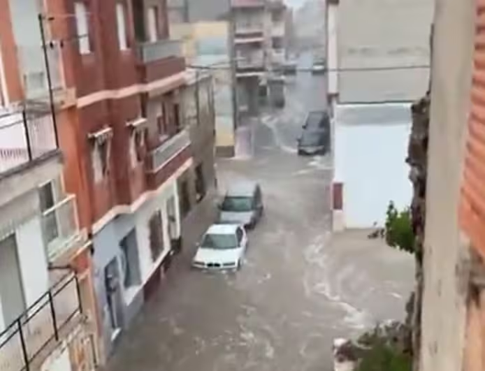 🇪🇸 De fortes tempêtes frappent le sud de l’Espagne : des villes de la Costa Blanca inondées 1 🇪🇸 De fortes tempêtes frappent le sud de l’Espagne : des villes de la Costa Blanca inondées